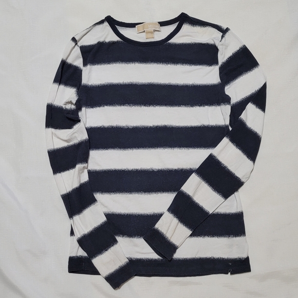 Michael Kors long sleeve. Size XS. Black and white stripes. - Picture 5 of 5